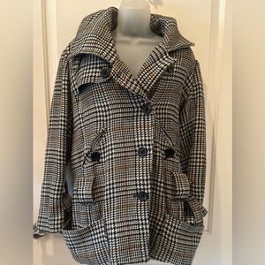 COFFEE SHOP Houndstooth Women's Jacket.  Size L.  Missing belt!!!